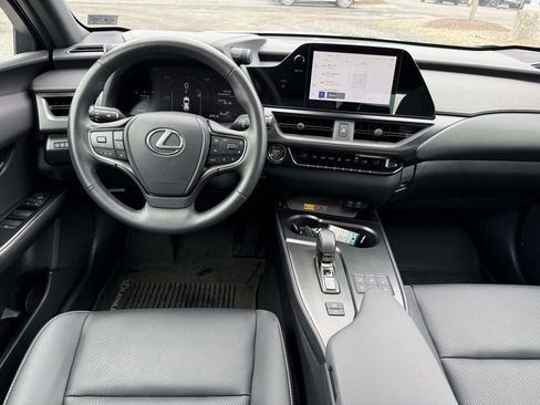 Used 2025 Lexus UX 300h AWD w/ Accessory Package (Z1) image 8