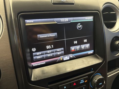 Used 2014 Ford F150 Raptor w/ Equipment Group 801A Luxury image 18