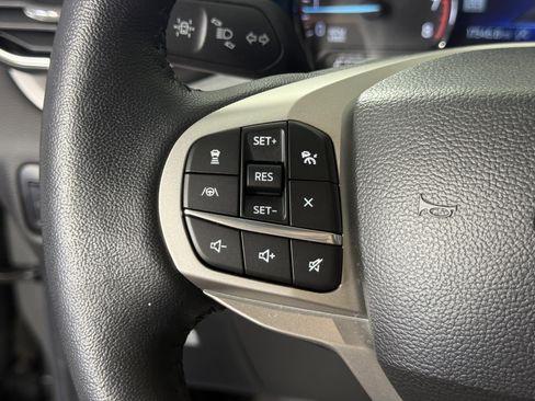 Certified 2023 Ford Explorer XLT w/ Equipment Group 202A image 25