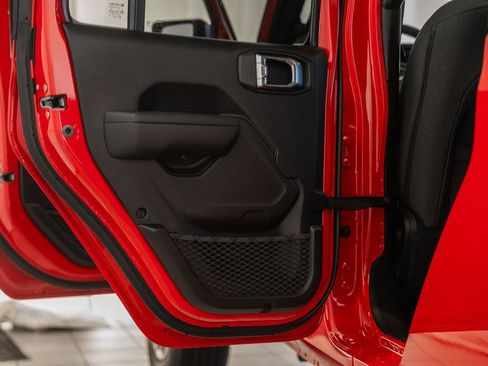 New 2025 Jeep Gladiator Sport image 34