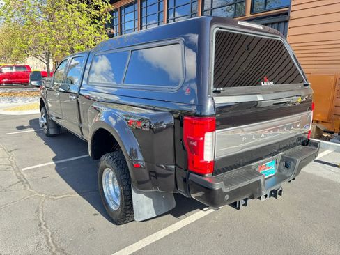 Used 2019 Ford F350 Platinum w/ Platinum Ultimate Package AWD/4WD image 3