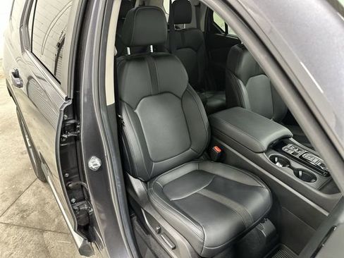 Used 2025 Honda Pilot EX-L image 29