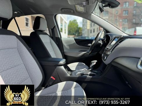 Used 2022 Chevrolet Equinox LT image 17