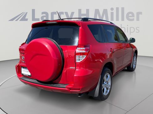 Used 2011 Toyota RAV4 4WD w/ Upgrade Value Pkg image 5