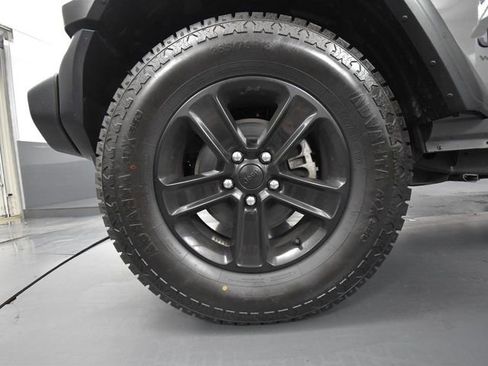 Used 2019 Jeep Wrangler Unlimited Sport image 22