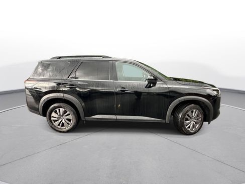 Used 2024 Nissan Pathfinder SV AWD/4WD image 5