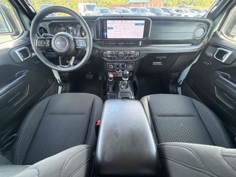 Certified 2024 Jeep Wrangler Unlimited Rubicon 4xe w/ Safety Group AWD/4WD image 21