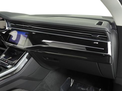 Used 2024 Audi Q8 Premium Plus w/ Premium Plus Package AWD/4WD image 14