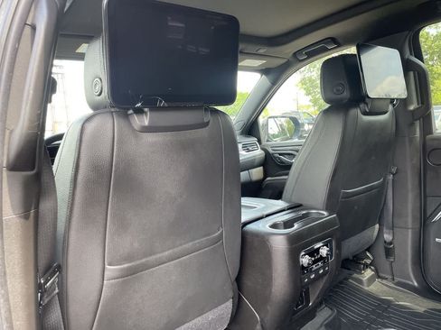 Used 2021 GMC Yukon XL Denali w/ Denali Premium Package AWD/4WD image 21