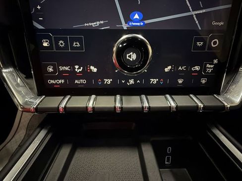 Certified 2025 GMC Acadia Elevation image 19