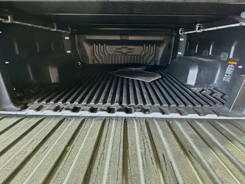 Used 2023 Chevrolet Silverado 1500 LT image 27