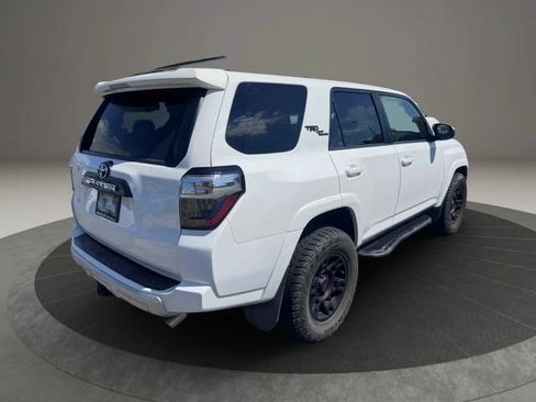 Used 2018 Toyota 4Runner TRD Off-Road AWD/4WD image 5