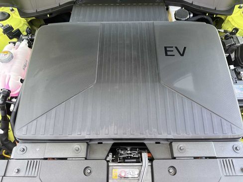 Used 2024 Hyundai Kona SEL FWD image 13