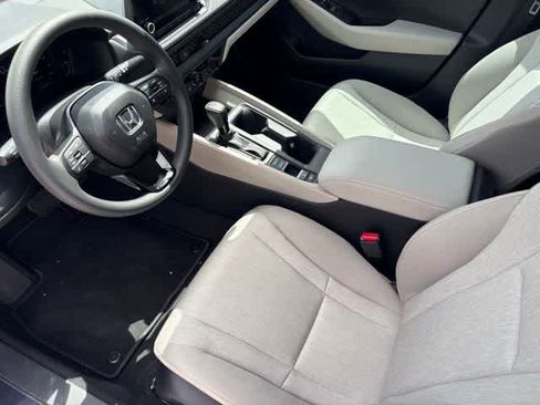 Used 2025 Honda Accord LX image 9