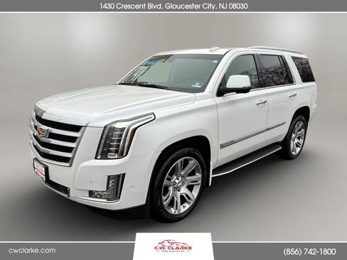 Used 2017 Cadillac Escalade Premium Luxury image 10
