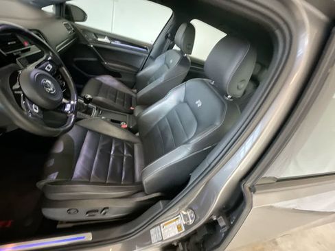 Used 2016 Volkswagen Golf R 4-Door image 11