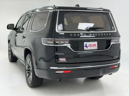 Used 2022 Jeep Grand Wagoneer Series III w/ Rear Seat Video Group 1 image 38