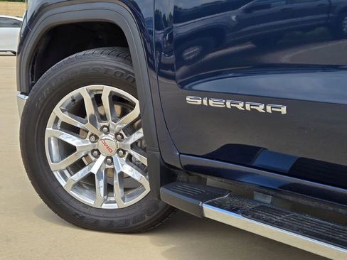 Used 2022 GMC Sierra 1500 SLT image 31