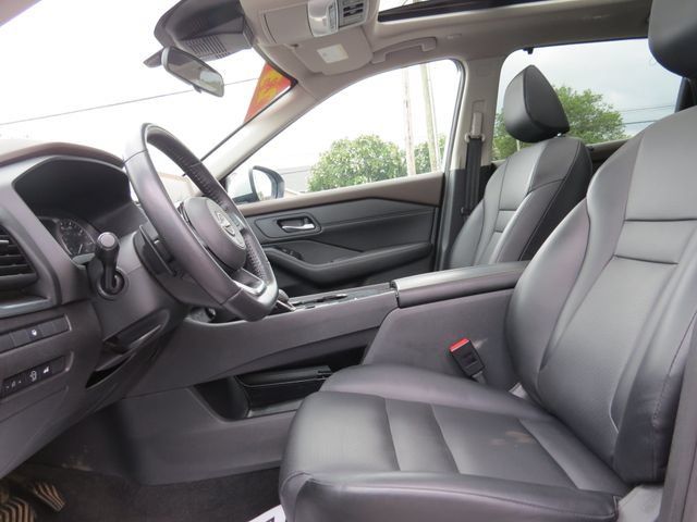 Used 2023 Nissan Rogue SV w/ SV Premium B Package FWD image 14