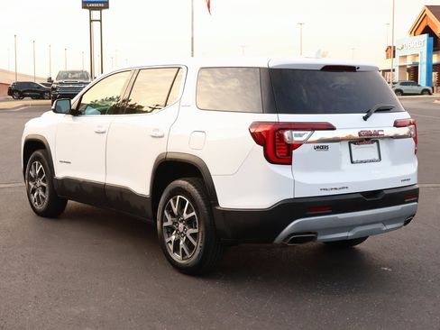 Used 2023 GMC Acadia SLE image 7