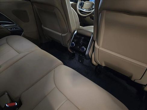 New 2026 Land Rover Range Rover Long Wheelbase SE image 11