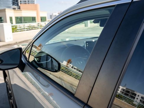 Used 2019 Toyota RAV4 Adventure image 9