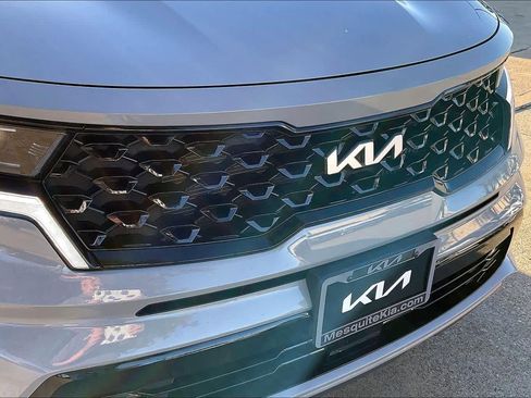 Used 2022 Kia Sorento SX image 33