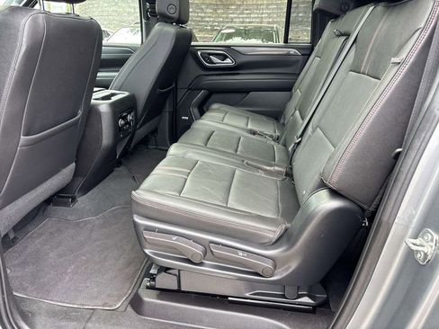 Used 2023 Chevrolet Suburban RST AWD/4WD image 12