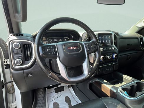 Used 2021 GMC Sierra 2500 SLT w/ SLT Convenience Package AWD/4WD image 13