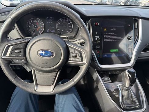 Used 2021 Subaru Outback Limited image 11