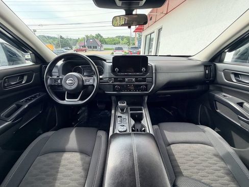 Used 2023 Nissan Pathfinder S AWD/4WD image 21