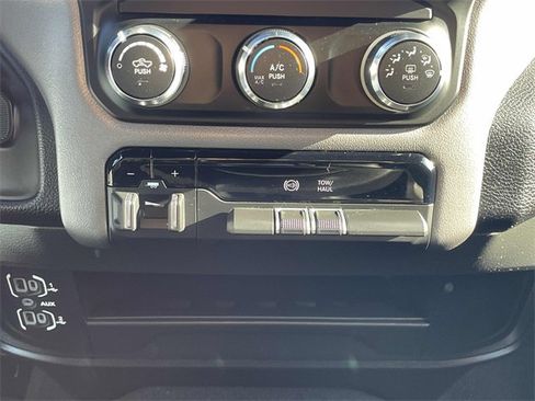 Used 2024 RAM 3500 Big Horn image 13