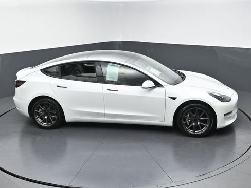 Used 2023 Tesla Model 3 Standard Range RWD image 42