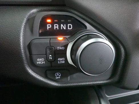 New 2026 RAM 1500 Express AWD/4WD image 14