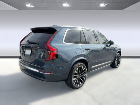 New 2026 Volvo XC90 T8 Ultra w/ Protection Package Premier image 9