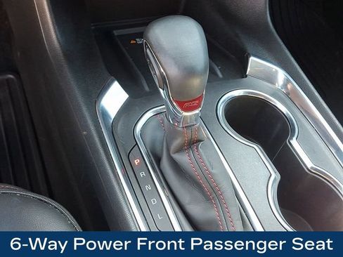 Used 2023 Chevrolet Traverse RS AWD/4WD image 11