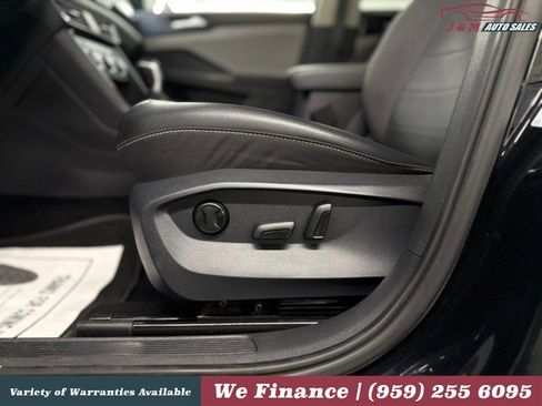 Used 2022 Volkswagen Taos SE AWD/4WD image 26