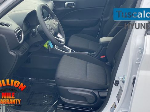 New 2026 Hyundai Venue SE image 24