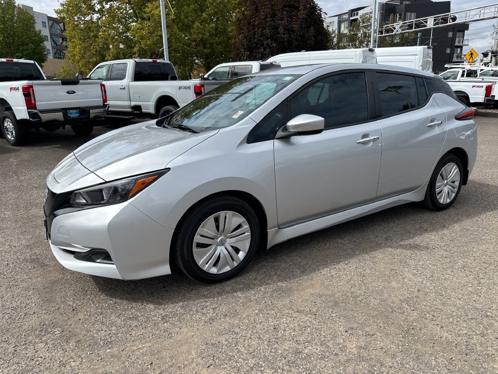 Used 2023 Nissan Leaf S FWD image 2