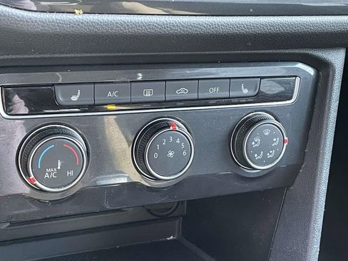 Used 2022 Volkswagen Tiguan S image 25