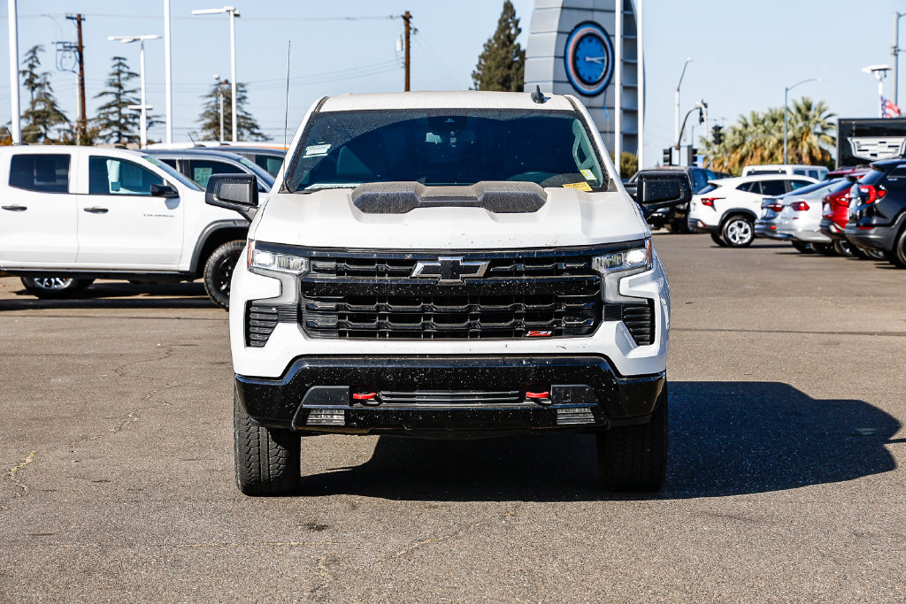 Used 2025 Chevrolet Silverado 1500 LT Trail Boss w/ Convenience Package II AWD/4WD image 6