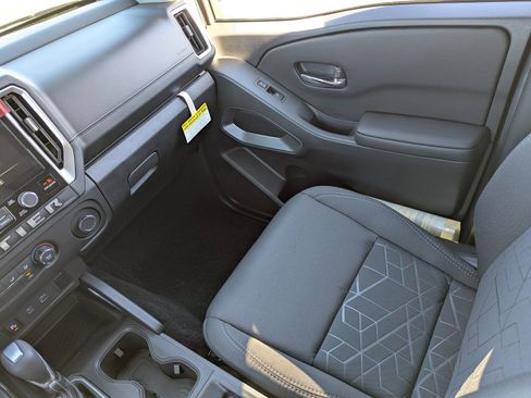 New 2026 Nissan Frontier SV w/ Tow Package image 20