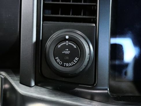 Certified 2022 Ford F150 Lariat AWD/4WD image 27