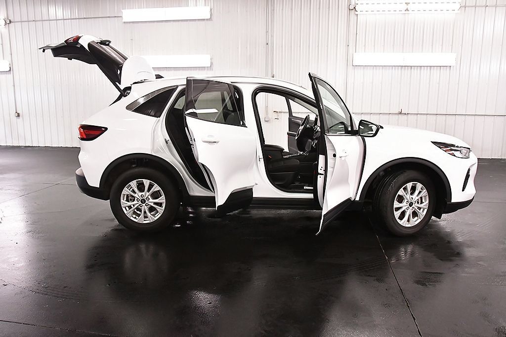 Used 2024 Ford Escape Active AWD/4WD image 31