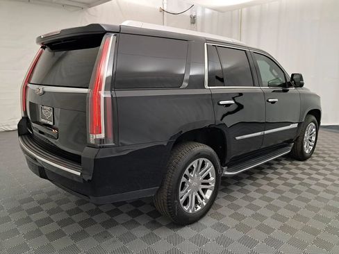 Used 2016 Cadillac Escalade 4WD image 4