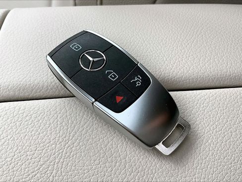 Used 2026 Mercedes-Benz GLE 450 GLE 450 image 15