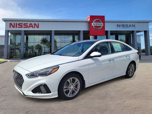 Used 2018 Hyundai Sonata Limited w/ Ultimate Package 07 FWD image 8