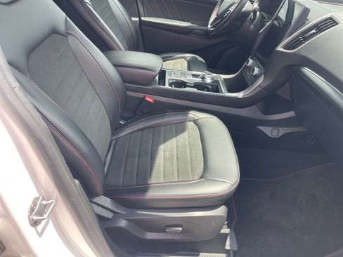 Used 2022 Ford Edge ST-Line AWD/4WD image 18