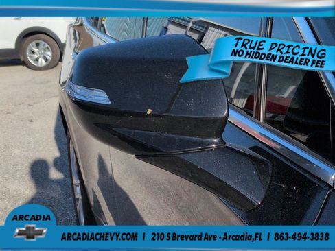 Used 2021 Cadillac XT6 Premium Luxury FWD image 11