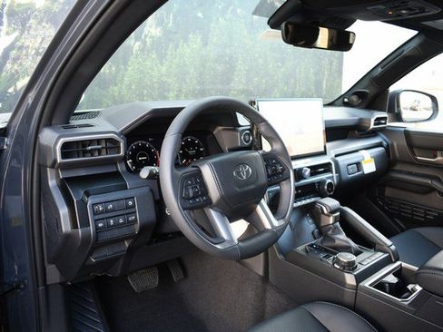 New 2025 Toyota 4Runner Limited image 6